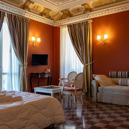 Dimora Le Pietre Del Mare Hotel Pizzo  Bagian luar foto