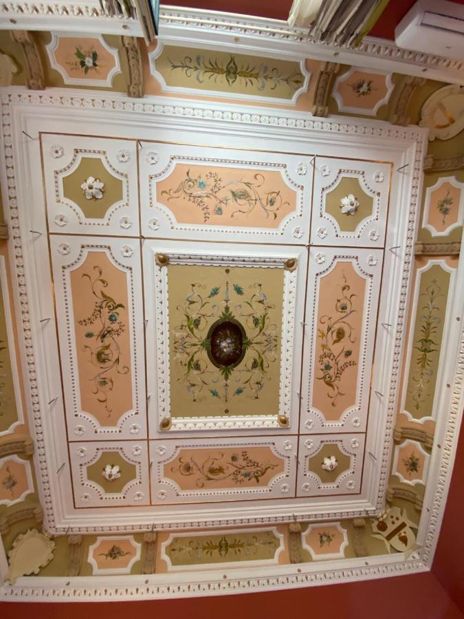 Dimora Le Pietre Del Mare Hotel Pizzo  Bagian luar foto