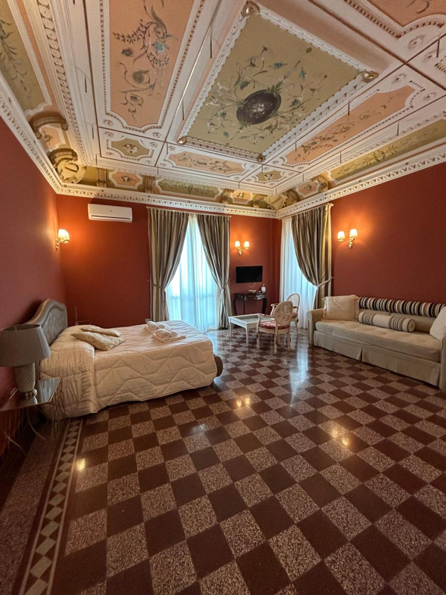 Dimora Le Pietre Del Mare Hotel Pizzo  Bagian luar foto