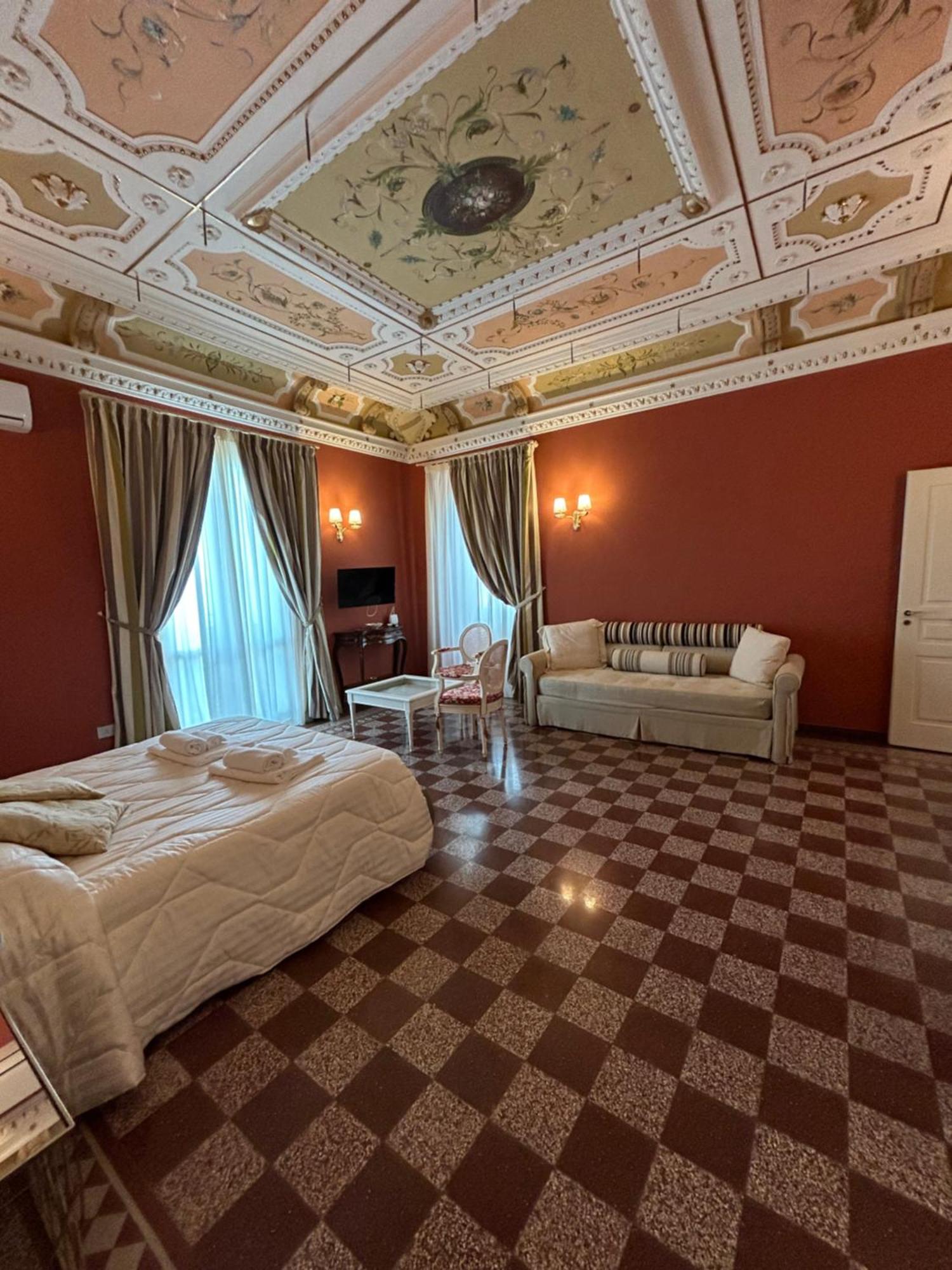 Dimora Le Pietre Del Mare Hotel Pizzo  Bagian luar foto