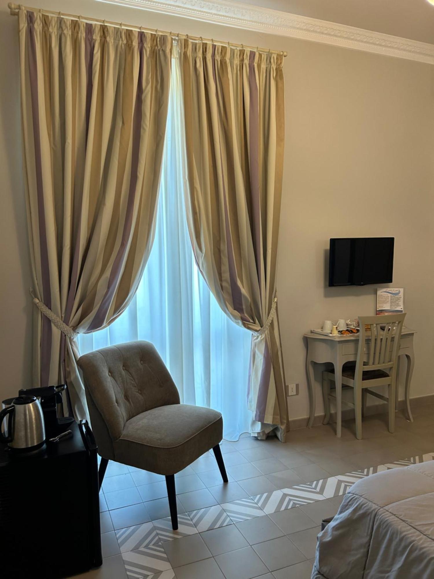 Dimora Le Pietre Del Mare Hotel Pizzo  Bagian luar foto