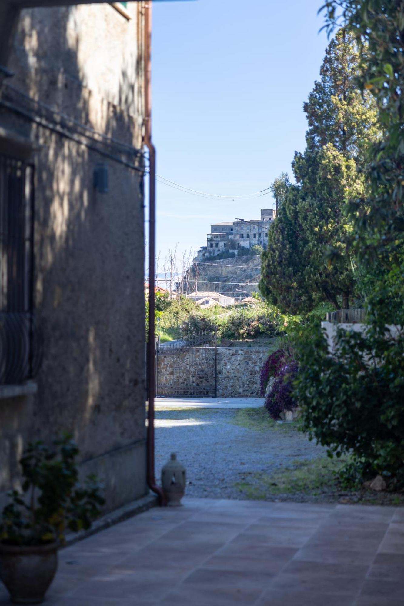 Dimora Le Pietre Del Mare Hotel Pizzo  Bagian luar foto