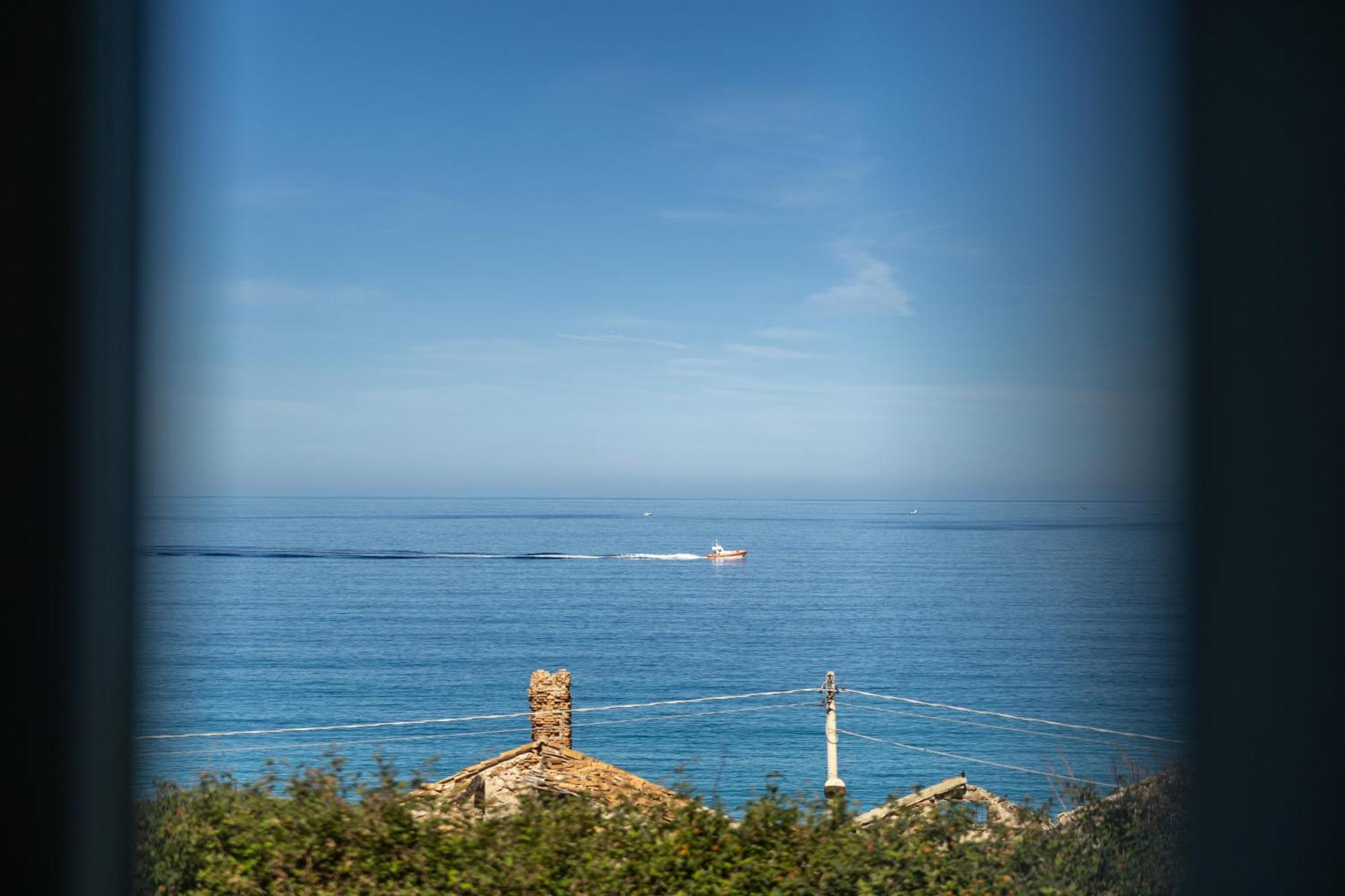 Dimora Le Pietre Del Mare Hotel Pizzo  Bagian luar foto